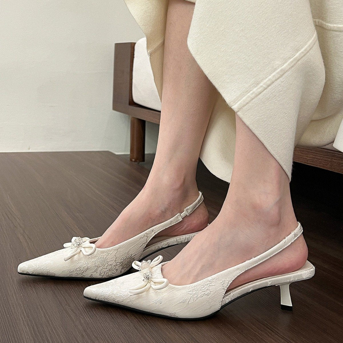 Chunky heel shoes白莲浮生!尖头新中式蝴蝶结高跟凉鞋女春夏后空浅口2024新款