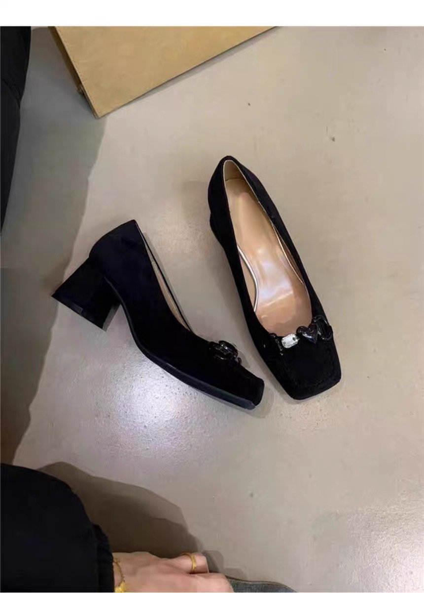 Chunky heel shoes气质!法式晚风单鞋女配裙子爱心水钻绒面方头浅口粗跟高跟工作鞋