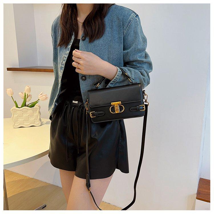 Shoulder handbag包包 女士斜挎包时尚百搭设计师款单肩包高端小方包今年流行包包.