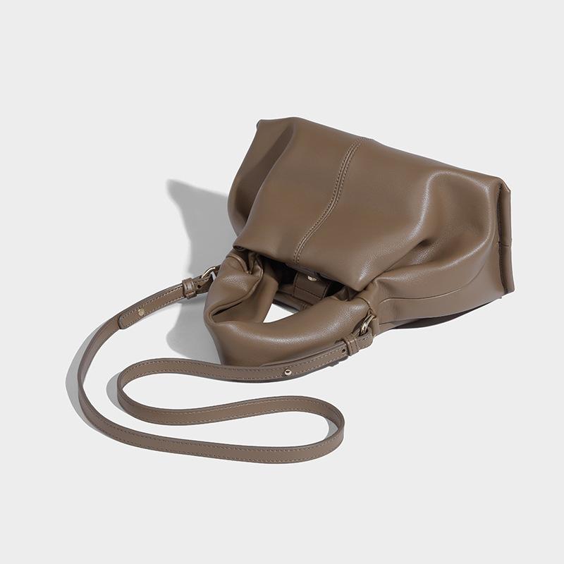 Shoulder handbag2024新款包包秋冬高级感百搭褶皱单肩斜挎包云朵包饺子包手提包