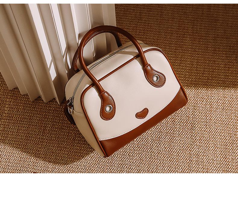 Shoulder handbag2024新款秋冬斜挎包女休闲可爱女包原创小众高级感手提包时尚女包