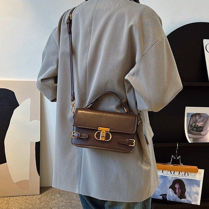 Shoulder handbag包包 女士斜挎包时尚百搭设计师款单肩包高端小方包今年流行包包.