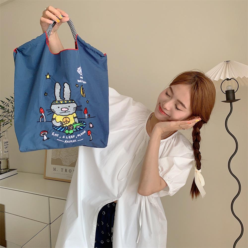 Shopping bag37232 ballchain卡通刺绣购物袋日系手拎袋逛街时尚手提单肩包