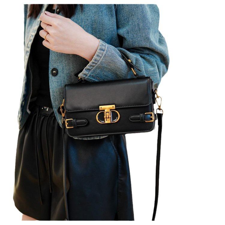 Shoulder handbag包包 女士斜挎包时尚百搭设计师款单肩包高端小方包今年流行包包.