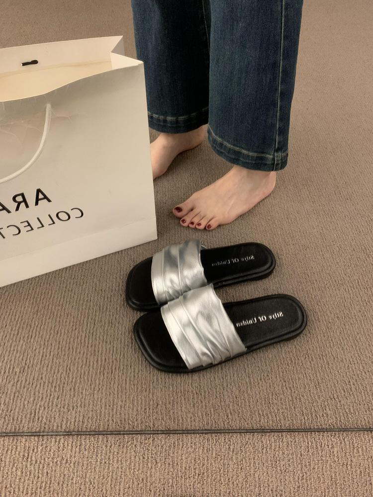 Open-toed sandals褶皱一字带露趾平底拖鞋女夏外穿一脚蹬懒人鞋海边度假沙滩鞋