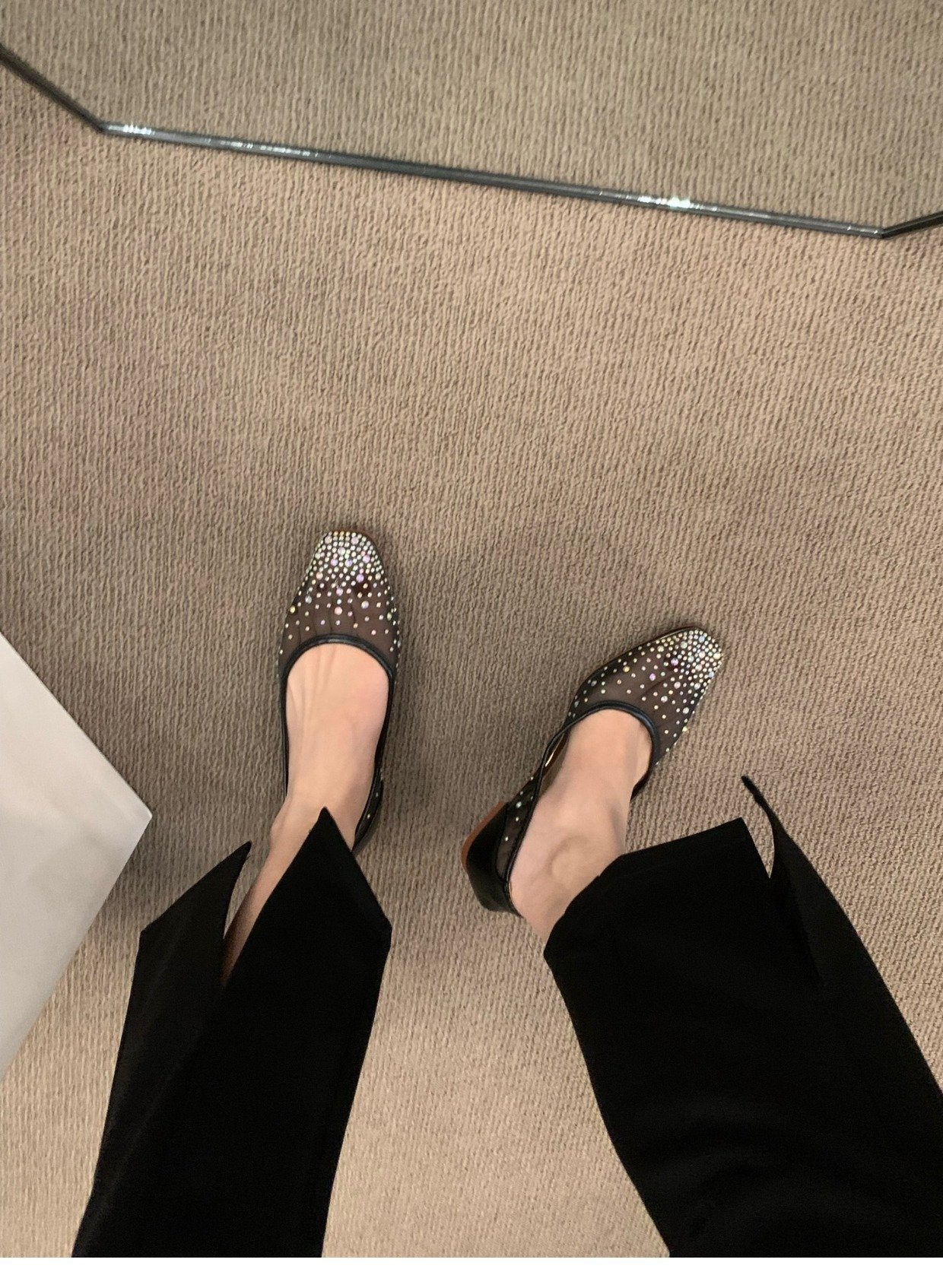 Flat shoes2024年春秋季新款法式平底方头水钻一脚蹬单鞋女网纱透气浅口奶奶