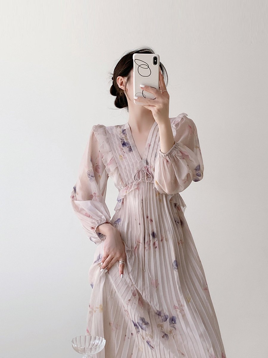 Fairy Drape Unique and Beautiful Temperament Long-sleeved Dress