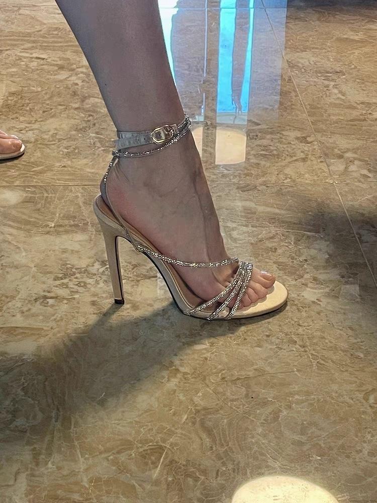 Peep-toe heels2024夏季新款性感一字带水钻露趾凉鞋女细跟香槟色名媛宴会高跟鞋