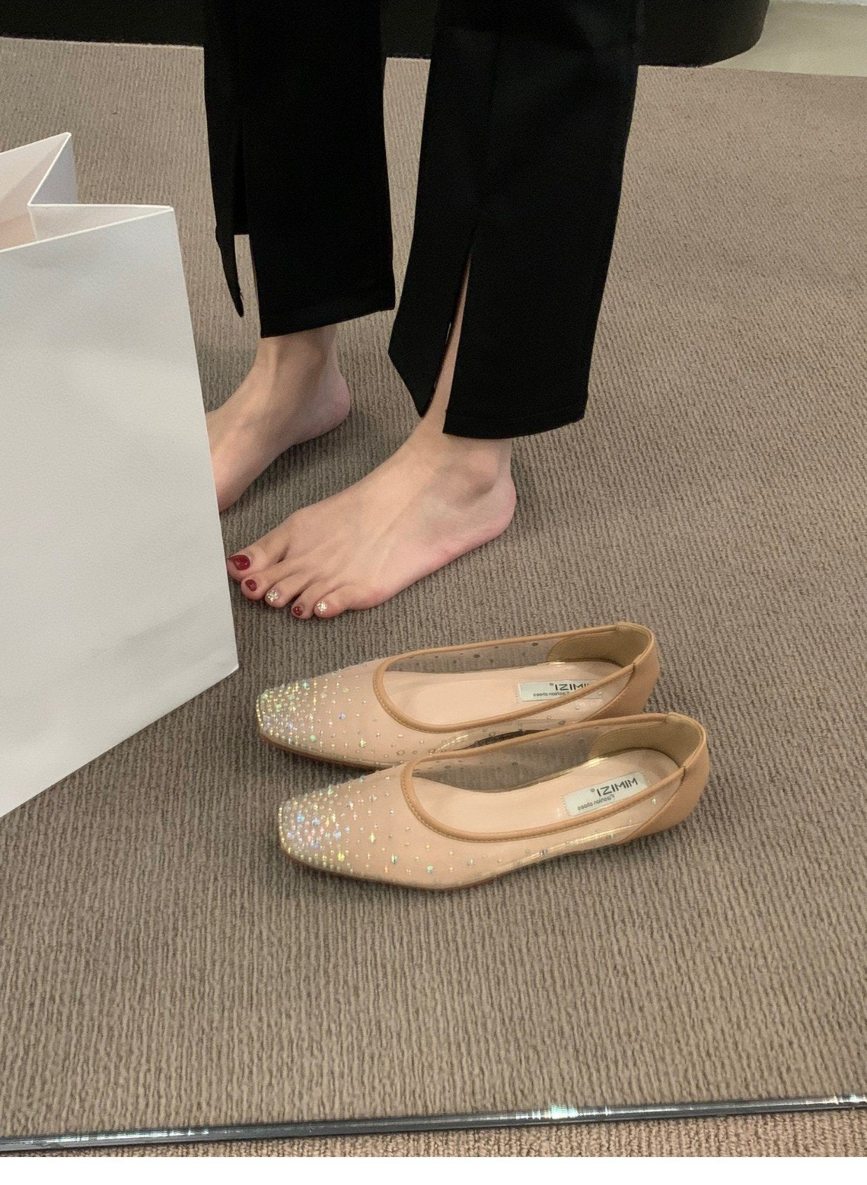 Flat shoes2024年春秋季新款法式平底方头水钻一脚蹬单鞋女网纱透气浅口奶奶