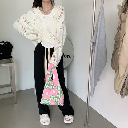 Shopping bag28221 设计感针织手掏包秋冬少女拼色花朵手拎包学生小众单肩包