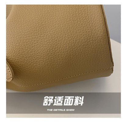 Shoulder handbag2024新款荔枝纹水桶包时尚简约锁扣女包韩版休闲纯色单肩包两件套