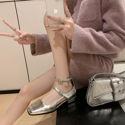 Peep-toe heels时髦girl~设计感镂空盾牌银色玛丽珍鞋方头粗跟浅口一字扣带单鞋